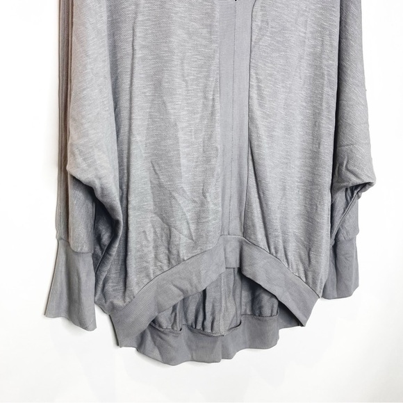 Eri + Ali | Slouchy Oversized Dolman Long Sleeve Top - Picture 4 of 5